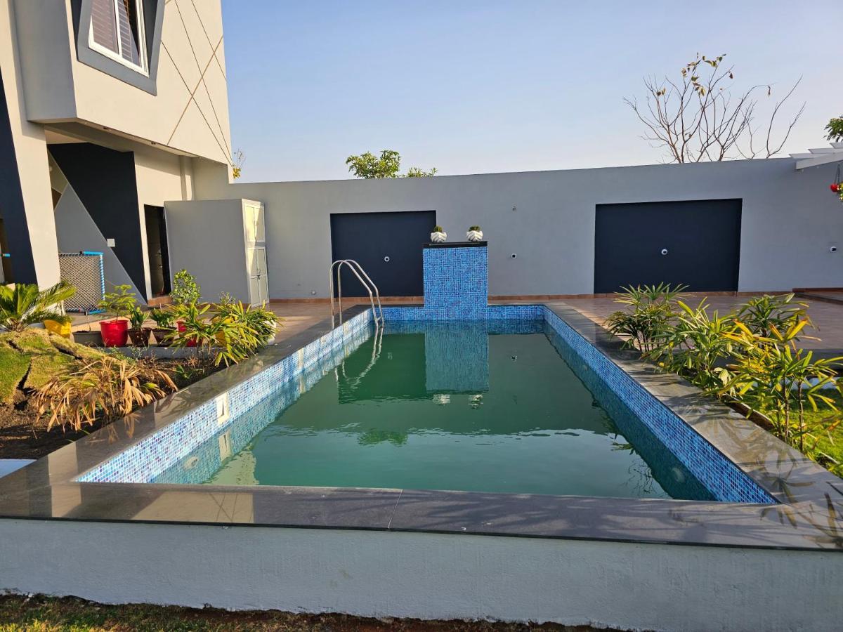 Shree Ambe Farmhouse Βίλα Ujjain Εξωτερικό φωτογραφία