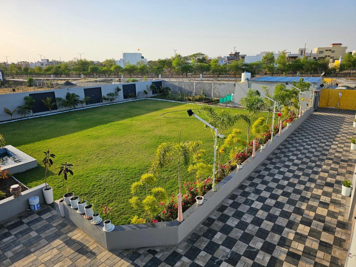 Shree Ambe Farmhouse Βίλα Ujjain Εξωτερικό φωτογραφία